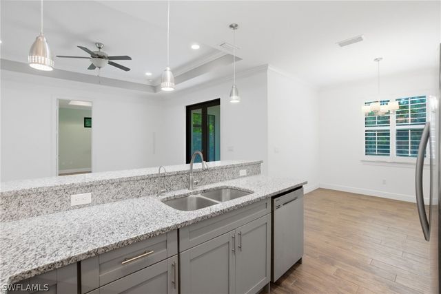 4380 2nd AVE NE, Naples, FL 34120