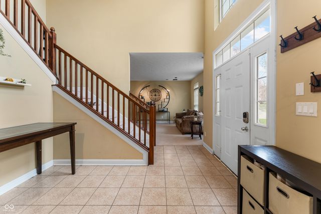 3841 Terrace Woods Drive, Columbus, IN 47201