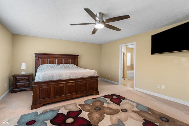 3841 Terrace Woods Drive, Columbus, IN 47201