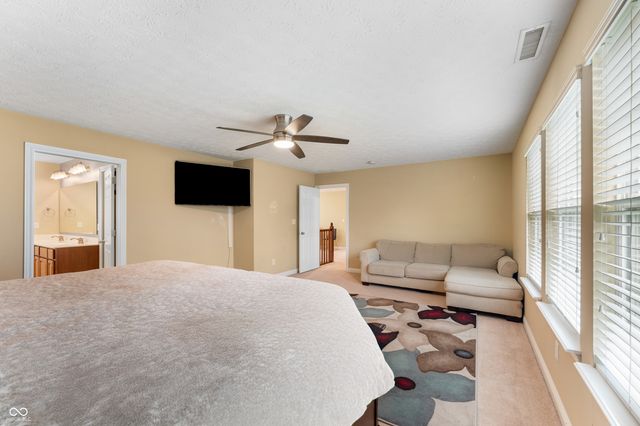 3841 Terrace Woods Drive, Columbus, IN 47201