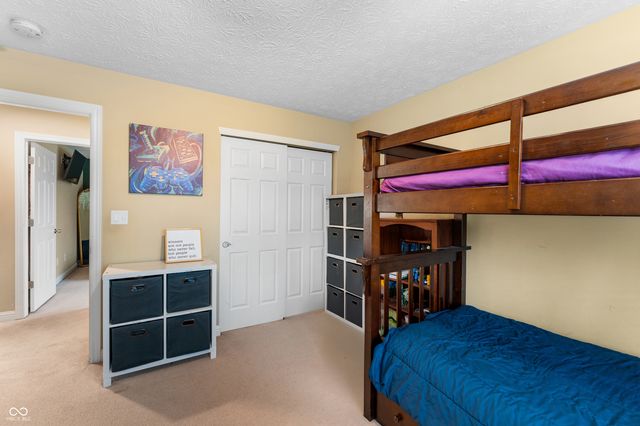 3841 Terrace Woods Drive, Columbus, IN 47201