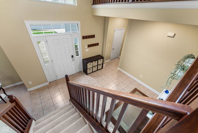 3841 Terrace Woods Drive, Columbus, IN 47201