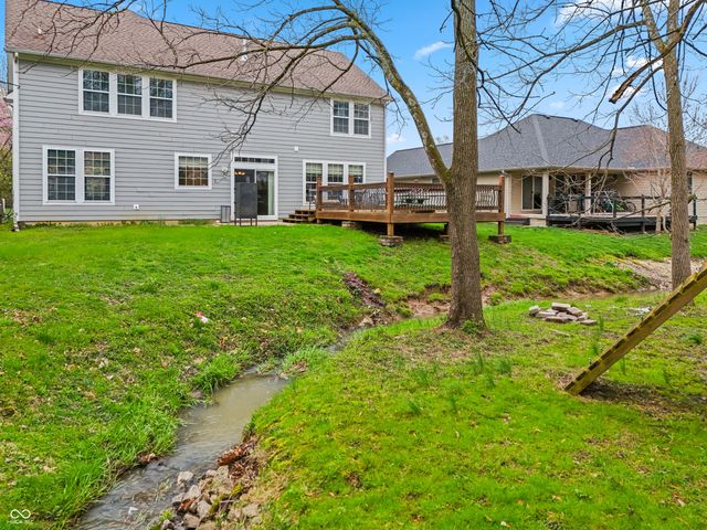 3841 Terrace Woods Drive, Columbus, IN 47201