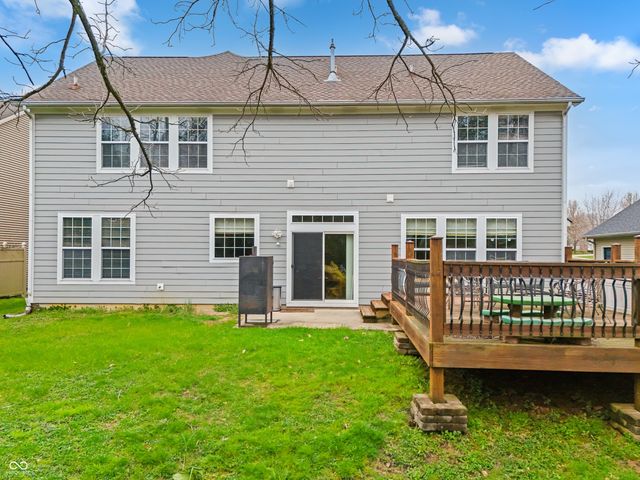 3841 Terrace Woods Drive, Columbus, IN 47201