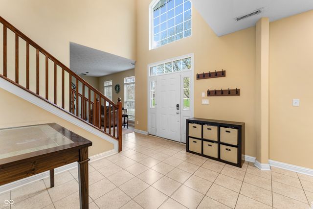 3841 Terrace Woods Drive, Columbus, IN 47201