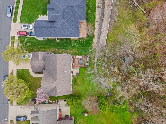 3841 Terrace Woods Drive, Columbus, IN 47201