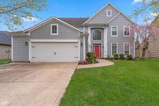 3841 Terrace Woods Drive, Columbus, IN 47201