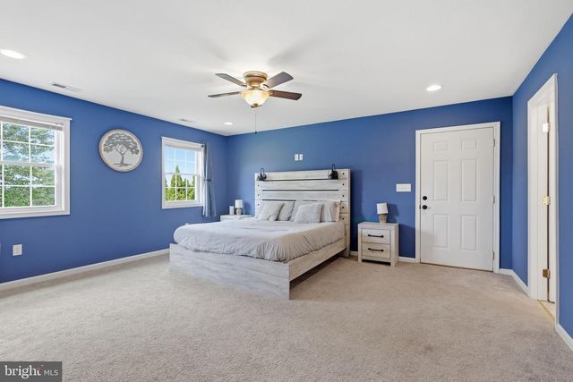204 HILLIARDS DR, Luray, VA 22835