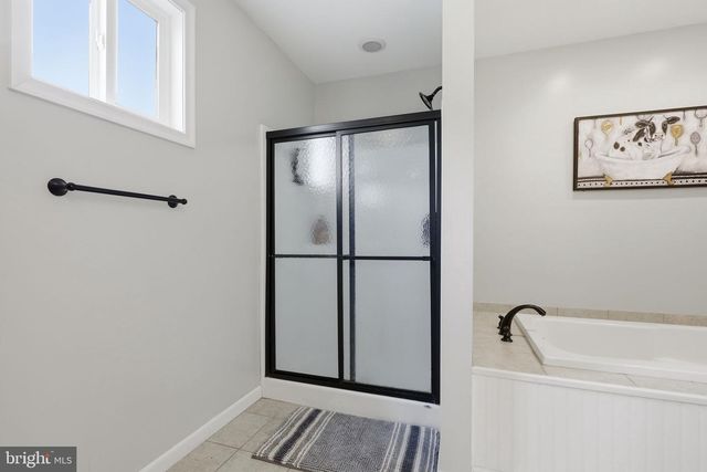 204 HILLIARDS DR, Luray, VA 22835
