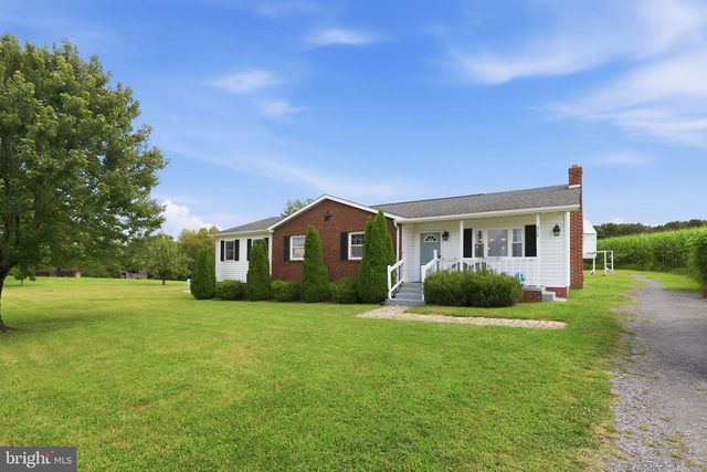 204 HILLIARDS DR, Luray, VA 22835