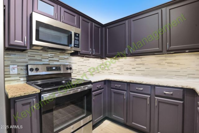 1502 S JACANA Lane, Gilbert, AZ 85296