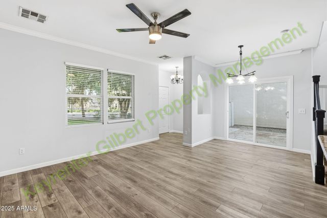 1502 S JACANA Lane, Gilbert, AZ 85296