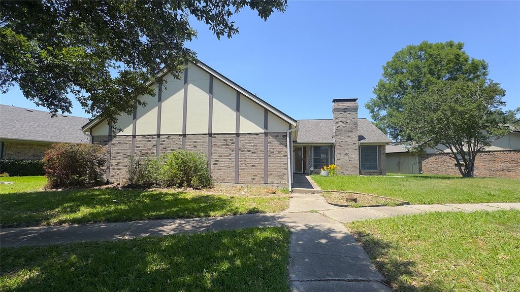 5426 Barcelona Drive, Garland, TX 75043