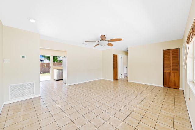 18451 Spanish Isles Place, Boca Raton, FL 33496