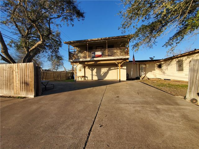 1041 Whitaker Dr, Corpus Christi, TX 78412