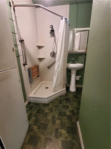 1041 Whitaker Dr, Corpus Christi, TX 78412