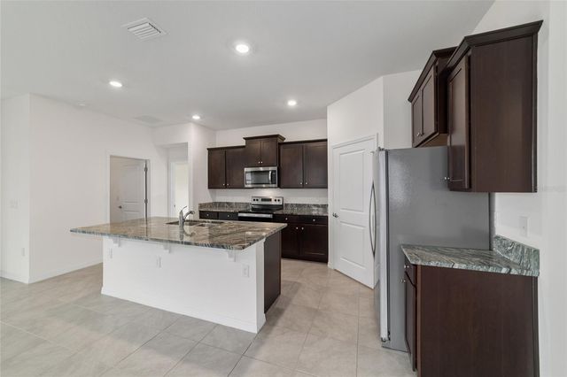 5260 NW 46TH LANE ROAD, Ocala, FL 34482