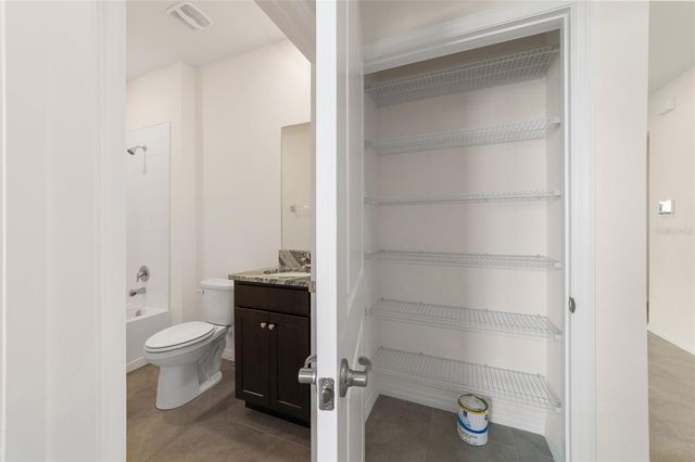 5260 NW 46TH LANE ROAD, Ocala, FL 34482