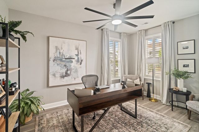 645 Blueway Avenue, Summerville, SC 29486