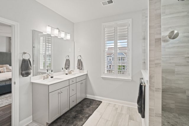 645 Blueway Avenue, Summerville, SC 29486
