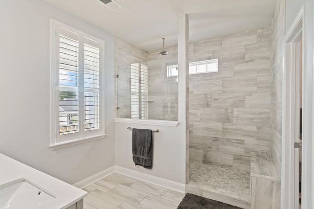645 Blueway Avenue, Summerville, SC 29486