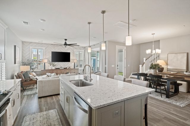 645 Blueway Avenue, Summerville, SC 29486