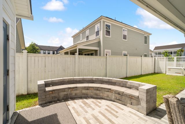 645 Blueway Avenue, Summerville, SC 29486