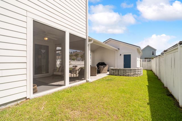 645 Blueway Avenue, Summerville, SC 29486