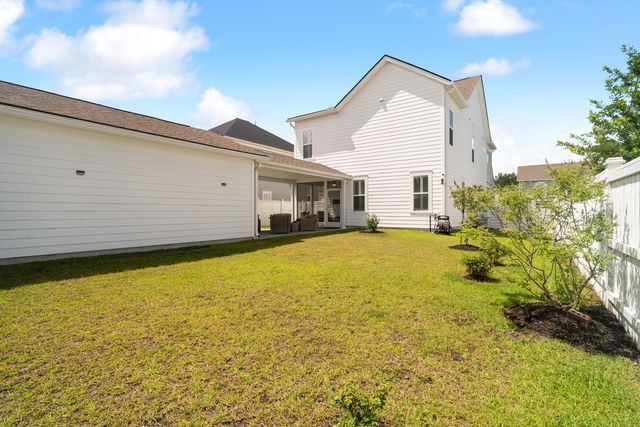 645 Blueway Avenue, Summerville, SC 29486
