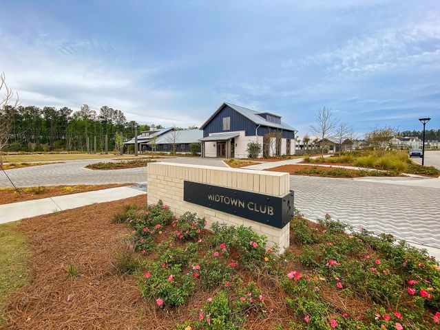 645 Blueway Avenue, Summerville, SC 29486