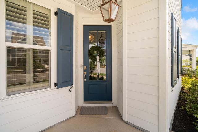 645 Blueway Avenue, Summerville, SC 29486