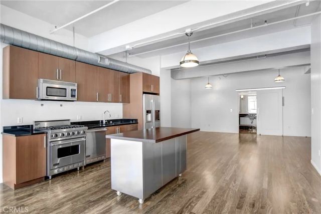 849 S Broadway, Los Angeles, CA 90014