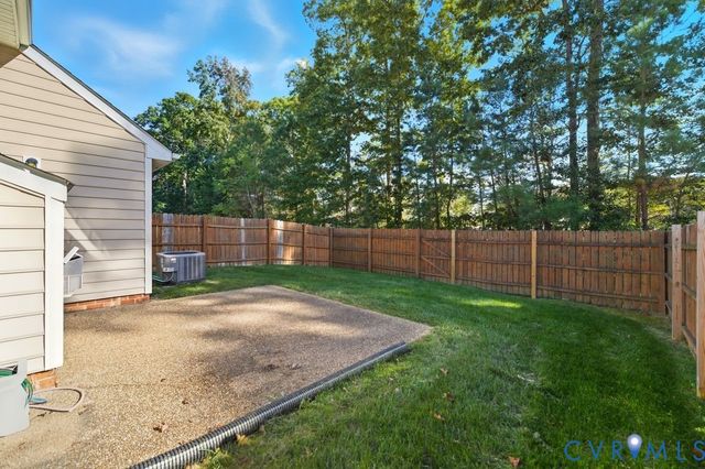 6068 Eagles Crest Dr, Chesterfield, VA 23832