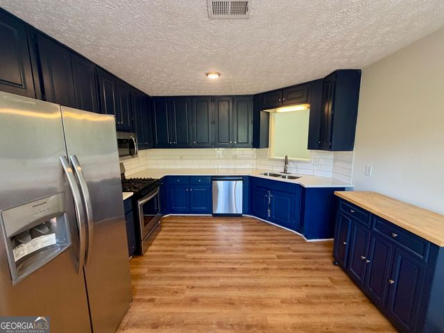 4212 Reeshemah Street, College Park, GA 30349