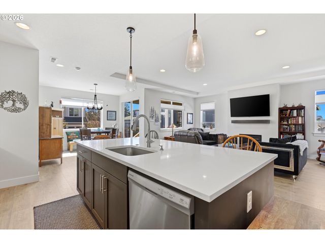 626 Sw 49TH Dr, Gresham, OR 97080