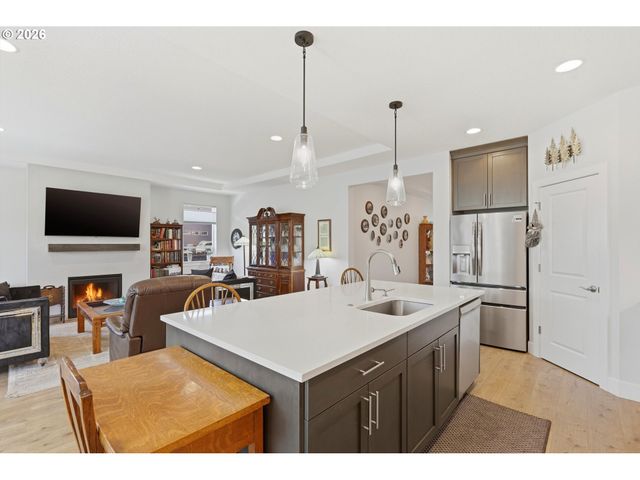 626 Sw 49TH Dr, Gresham, OR 97080