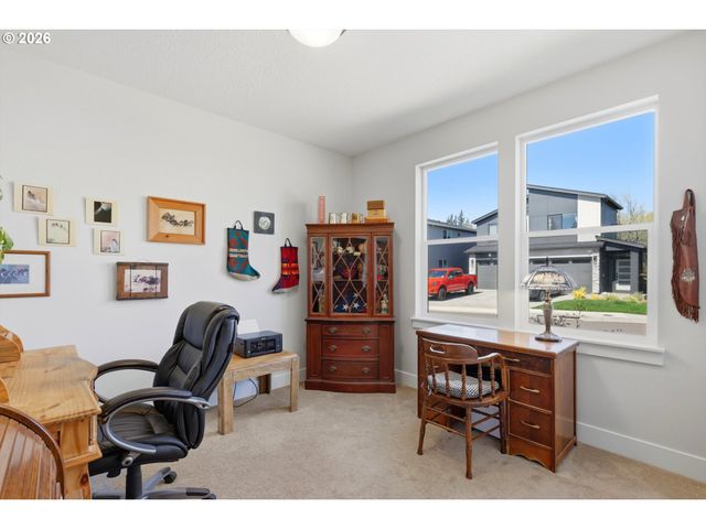 626 Sw 49TH Dr, Gresham, OR 97080