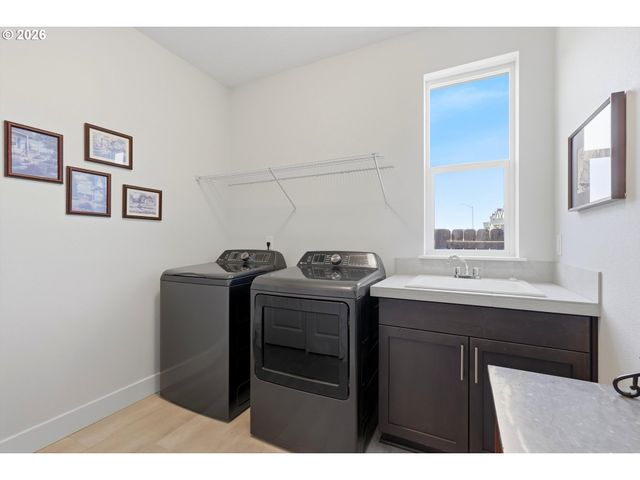 626 Sw 49TH Dr, Gresham, OR 97080