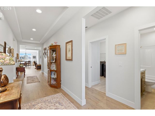 626 Sw 49TH Dr, Gresham, OR 97080