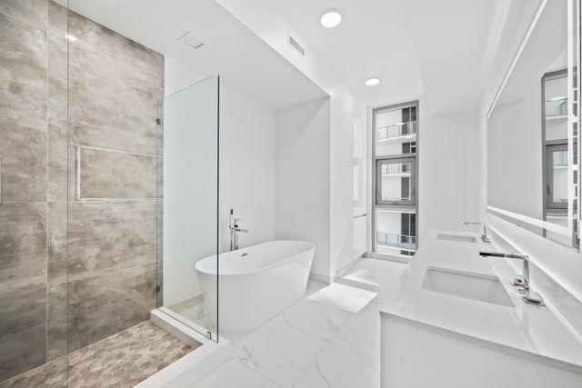 220 Lake Shore Drive 1202, Lake Park, FL 33403