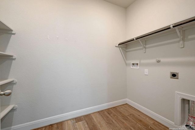 5531 PIN PT, San Antonio, TX 78266