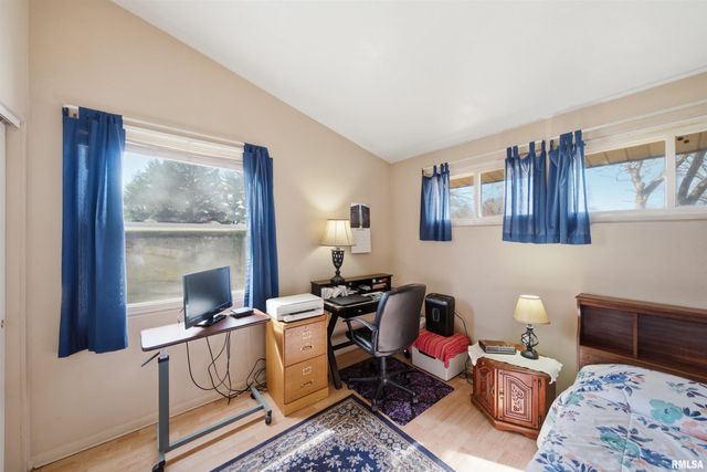 2214 GLENDALE Drive, Pekin, IL 61554