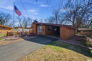 2214 GLENDALE Drive, Pekin, IL 61554