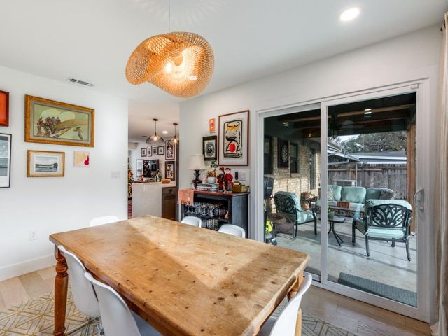 2209 Fair Oaks DR, Austin, TX 78745