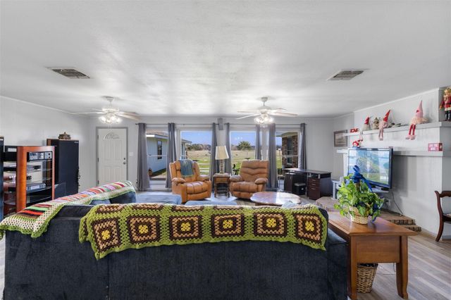 727 Partridge Lane, Eagle Lake, TX 77434