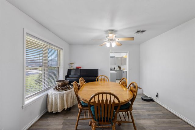 727 Partridge Lane, Eagle Lake, TX 77434