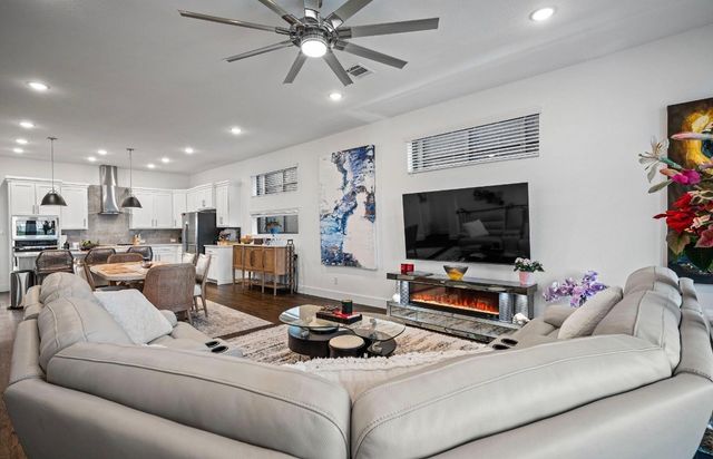 802 Resort Drive, Rowlett, TX 75088