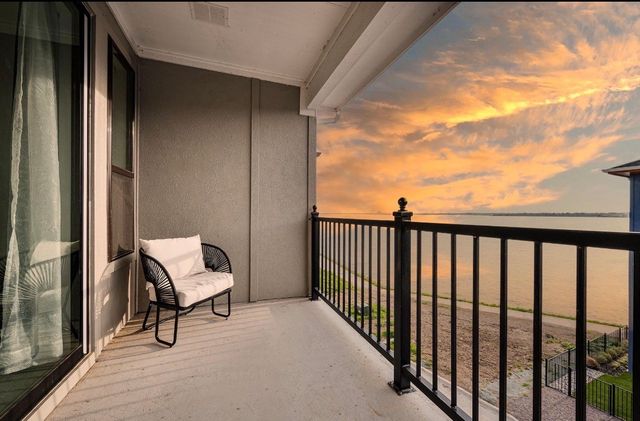 802 Resort Drive, Rowlett, TX 75088