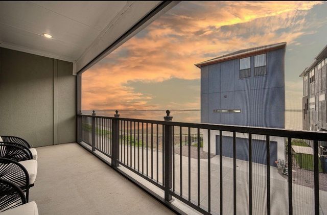 802 Resort Drive, Rowlett, TX 75088