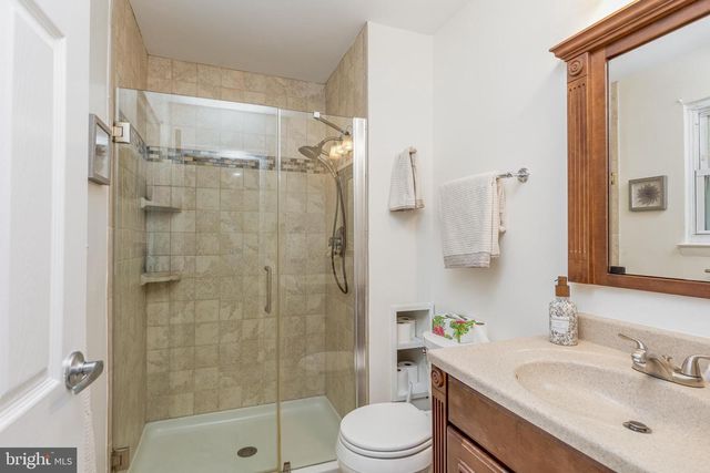 255 BURNAMWOOD DR, Mount Laurel, NJ 08054